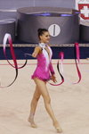 Übung mit den Keulen. Aserbaidschan — Weltcup 2013 (Looks: Fuchsia Gymnastikanzug)
