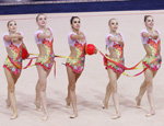 Übung mit den Keulen. Russland — Weltcup 2013 (Personen: Ksenia Dudkina, Anastasia Bliznyuk)