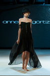 Annette Görtz show (looks: black hat, black dress)