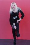 Хочу до ВІА Гри! Фоторепортаж з кастингу в Мінську. Частина 1 (наряди й образи: блонд (колір волосся), чорна сукня міні, чорні колготки, чорні ботфорти)