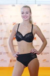 Felina show — Lingerie-Expo 2013 (looks: black bra, black briefs)