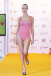 Dessous-Modenschau von Triumph — Lingerie-Expo 2013 (Looks: rosaner Body)