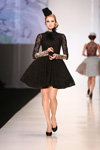 Pokaz Marina Makaron Moscow — MBFWRussia FW13/14 (ubrania i obraz: sukienka czarna koronkowa, półbuty czarne)