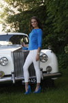 Stefani Lehestik. Finał. Eesti Miss Estonia 2013 (ubrania i obraz: spodnie białe, półbuty błękitne, bluzka błękitna)
