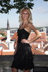 Kristina Karjalainen. Gala final. Eesti Miss Estonia 2013 (looks: vestido negro)