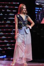 Olga Kiseleva. TOP-25. Gala final — Miss Minsk 2013 (looks: chaleco azul claro, chaleco azul, short azul claro)