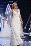 Uczestniczki "Miss Mińsk 2013", które zakwalifikowałi się do TOP-15 (ubrania i obraz: suknia ślubna z dekoltem biała)