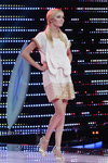 Uczestniczki "Miss Mińsk 2013", które zakwalifikowałi się do TOP-15 (ubrania i obraz: sandały białe)