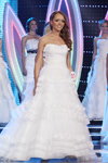 TOP-15. Gala final — Miss Minsk 2013. Parte 1 (looks: vestido de novia blanco)