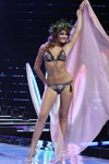 TOP-15. Gala final — Miss Minsk 2013. Parte 1 (looks: sandalias de tacón blancas, bañador estampado, )