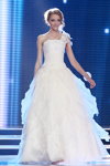Anastasia Kapustina. TOP-15. Gala final — Miss Minsk 2013. Parte 2 (looks: vestido de novia blanco)