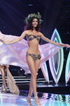 TOP-15. Finale — Miss Minsk 2013. Teil 2 (Looks: bedruckter Badeanzug, weiße Sandaletten, )