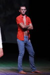 Mister Gomel 2013 (ubrania i obraz: jeansy błękitne, koszula czerwona)