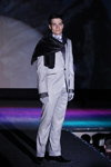 Мистер Гомель 2013 (наряды и образы: серый костюм, серые перчатки)