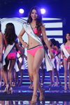 Khin Wint Wah. Vorführung der Bademoden — Miss Supranational 2013. Teil 3 (Looks: rosaner Badeanzug)