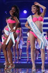 Vorführung der Bademoden — Miss Supranational 2013. Teil 3 (Looks: rosaner Badeanzug)