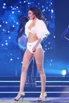 Jacqueline Morales. Desfile de trajes de baño — Miss Supranational 2013. Top-20. Parte 1 (looks: bañador blanco)