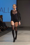 Показ Amoralle — Riga Fashion Week SS14 (наряды и образы: чёрные туфли, чёрные нейлоновые чулки в горошек)