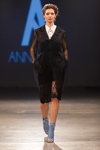 Показ Anna LED — Riga Fashion Week SS14 (наряди й образи: біла блуза, чорна сукня)