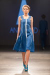 Modenschau von Anna LED — Riga Fashion Week SS14 (Looks: blaues Kleid)