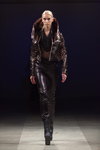 Modenschau von Janis Sne — Riga Fashion Week SS14 (Looks: schwarze Hose)