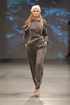 Показ Natālija Jansone — Riga Fashion Week SS14 (наряды и образы: серый комбинезон)