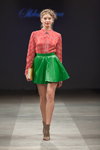 Pokaz Skladnova — Riga Fashion Week SS14 (ubrania i obraz: spódnica zielona, bluzka w kratę)
