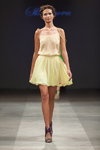 Показ Skladnova — Riga Fashion Week SS14 (наряды и образы: желтое платье мини)