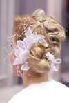 "Роза вітрів HAIR 2013": зачіска нареченої (юніори). Частина 1 (наряди й образи: біла весільна сукня, блонд (колір волосся))