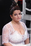 Brautfrisuren — Roza vetrov - HAIR 2013. Teil 2 (Looks: weißes Hochzeitskleid)