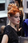 Evening Style — Roza vetrov - HAIR 2013 (Looks: schwarzes Cocktailkleid)
