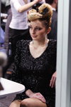 Evening Style — Роза Ветров - HAIR 2013 (наряды и образы: чёрное коктейльное платье, телесные чулки с кружевной резинкой)