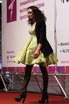 Makijaż fantazyjny — Róża Wiatrów HAIR 2013 (ubrania i obraz: sukienka z dekoltem sałatkowa, rajstopy czarne, kozaki czarne, kardigan czarny)