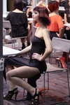 Peinados de mujer — Roza vetrov - HAIR 2013 (looks: vestido de noche con abertura negro, pantis de red cueros, sandalias de tacón negras)