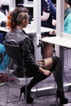 HAIR TATTOO — Роза Ветров - HAIR 2013 (наряды и образы: чёрные туфли, серые трикотажные чулки, чёрная кожаная куртка)
