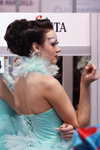 Laufsteg-Make-up — Roza vetrov - HAIR 2013 (Looks: türkises Kleid; Person: Krystsina Skuratovich)
