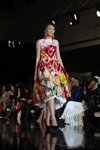 Генеральне дефіле від Будинку Стилю — Art Week Style.uz 2013 (наряди й образи: квіткова різнокольорова сукня)