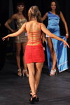 Model fitness (men, women) — Mistrzostwa WFF-WBBF 2013. Część 5 (ubrania i obraz: sukienka czerwona, sandały czarne)