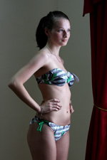 девушка в бикини на кастинге проекта "Топ-модель.by" (Гомель, 19.05.2012). бикини (наряды и образы: полосатое бикини)