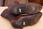 полусапожки со шнуровкой: вид со стороны подошвы. Покупка 1930 года. Полусапожки со шнуровкой