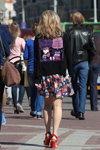 Minsk street fashion. 09/2013. Part 1 (looks: flowerfloral skirt, , red wedge sandals)