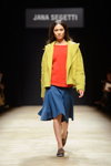 Desfile de Jana Segetti — Aurora Fashion Week Russia AW14/15 (looks: americana amarilla, falda azul claro)