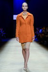 Показ Milla Berillo — Aurora Fashion Week Russia AW14/15 (наряды и образы: оранжевое пальто)