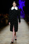 Показ Walk of Shame — Aurora Fashion Week Russia AW14/15 (наряды и образы: чёрное пальто, чёрные туфли)