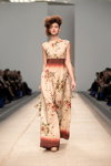 Frisuren-Modenschau von Estel — Aurora Fashion Week Russia SS15 (Looks: Kleid mit Blumendruck)