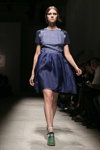 Desfile de Off Strand — Aurora Fashion Week Russia SS15 (looks: vestido azul)