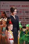 Любов Черкашина. Baby Cup – BSB Bank 2014: зірки білоруської гімнастики (наряди й образи: чорний жіночий костюм (жакет, спідниця))