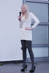 Кастинг конкурса "Мисс Беларусь 2014" (наряды и образы: белое платье мини, серые плотные колготки, блонд (цвет волос), чёрные шпильки)