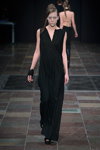 Показ BARBARA I GONGINI — Copenhagen Fashion Week AW14/15 (наряды и образы: чёрное вечернее платье)