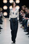 Показ Bruuns Bazaar — Copenhagen Fashion Week AW14/15 (наряды и образы: белая блуза, чёрные брюки)